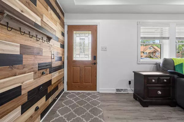 7115 114th Place, Worth, IL 60482