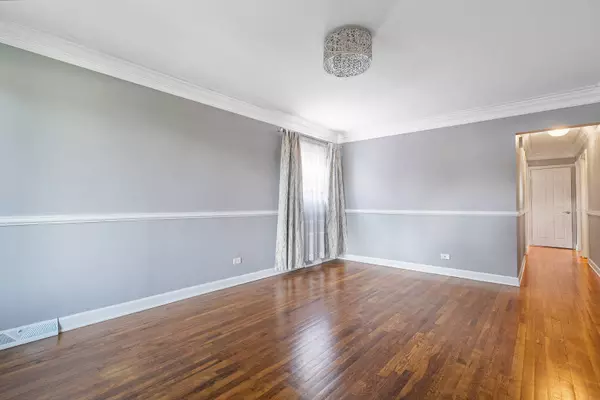 7720 NEWLAND Avenue, Burbank, IL 60459