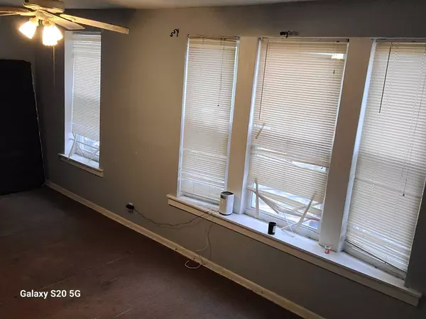 7625 S Sangamon Street, Chicago, IL 60620