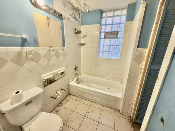 7625 S Sangamon Street, Chicago, IL 60620