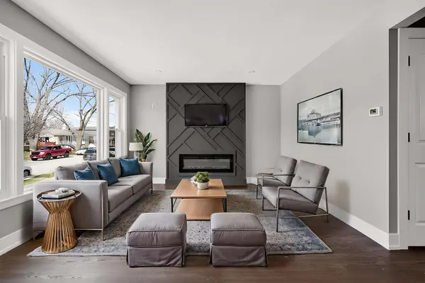 10533 S Whipple Street, Chicago, IL 60655