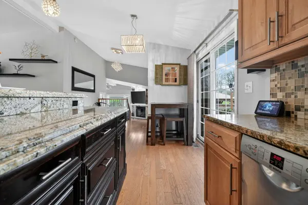 22W630 Armitage Avenue, Glen Ellyn, IL 60137