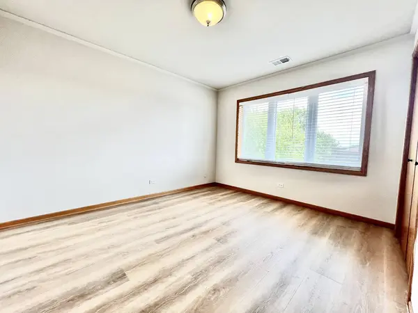 10418 S Keating AVE #3A, Oak Lawn, IL 60453
