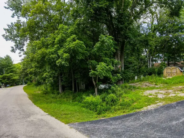 38 Barbados DR, Putnam, IL 61560