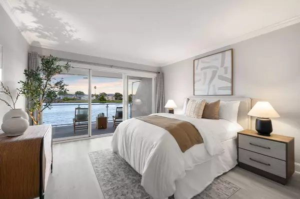 464 Fathom DR, San Mateo, CA 94404