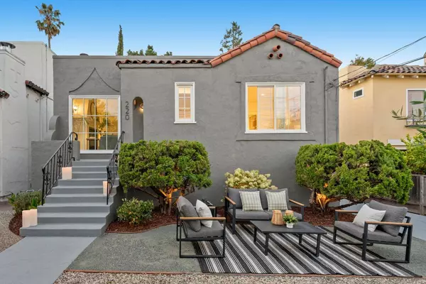 220 26th AVE, San Mateo, CA 94403