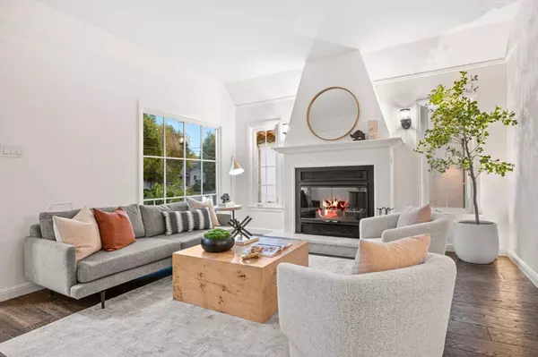 220 26th AVE, San Mateo, CA 94403