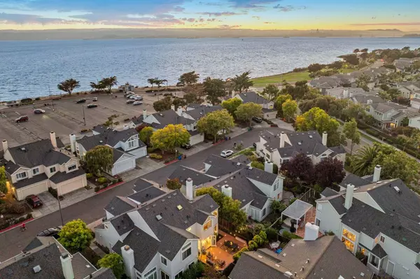 445 Mcdonnel RD, Alameda, CA 94502