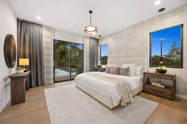 1221 Southdown, Hillsborough, CA 94010