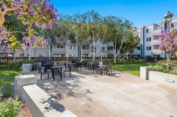 6400 Christie 2208, Emeryville, CA 94608