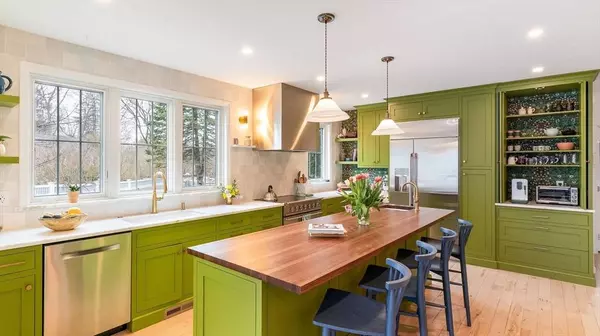 60 Wright Street, Arlington, MA 02474