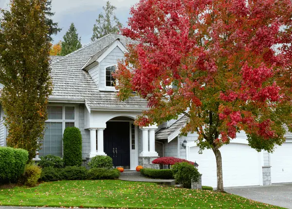 feature image of Why Your Long Island Home Isn't Getting Showings—and What to Do About It