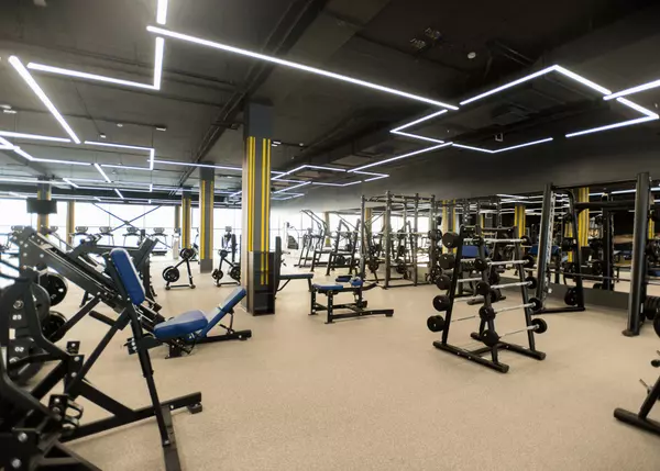 Top Long Island Gyms & Indoor Fitness Spots to Start the Year Strong