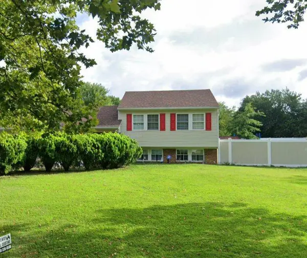Coming Soon, Coram, NY 11727-2042