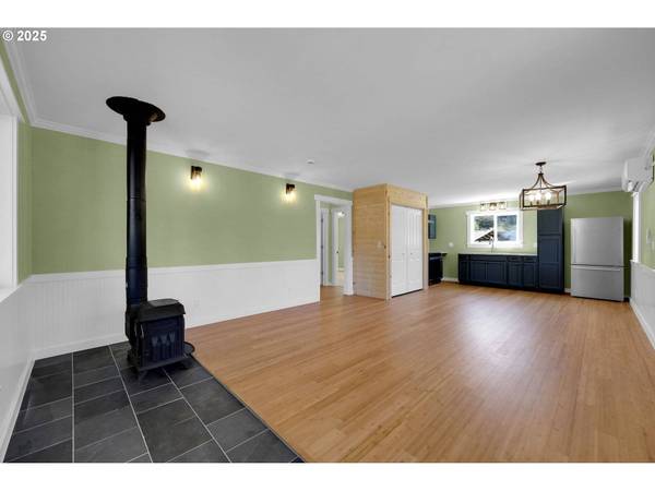 48366 ROARING RAPIDS WAY, Oakridge, OR 97463