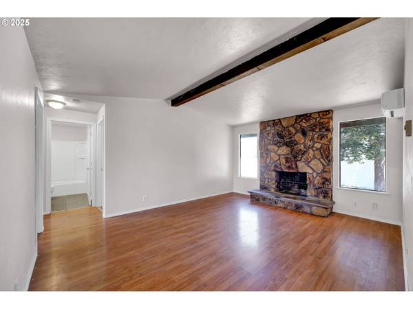 5430 E ST, Springfield, OR 97478