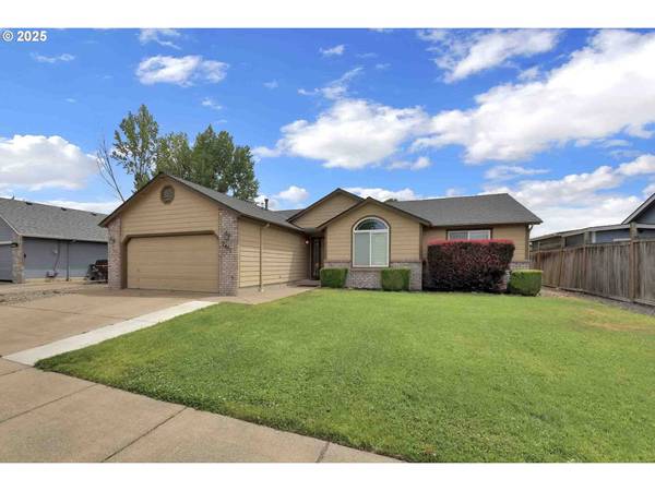 2451 BOWTIE AVE, Eugene, OR 97404