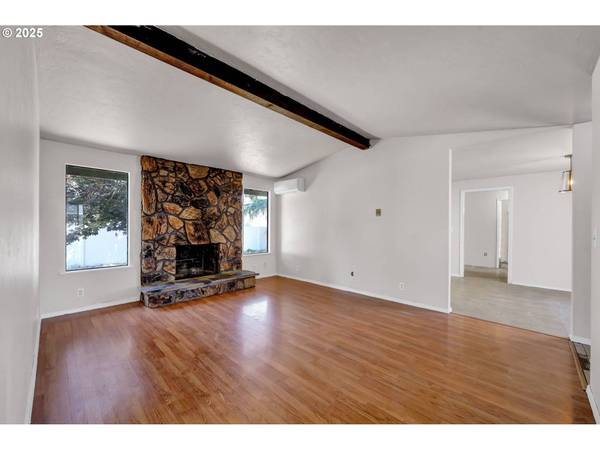 5430 E ST, Springfield, OR 97478