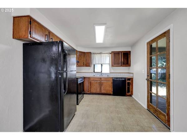 5430 E ST, Springfield, OR 97478