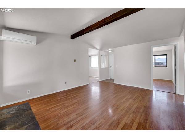 5430 E ST, Springfield, OR 97478