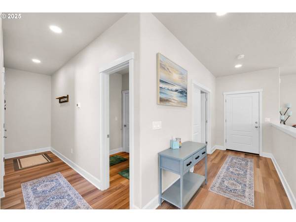 580 S 10TH ST, Monroe, OR 97456