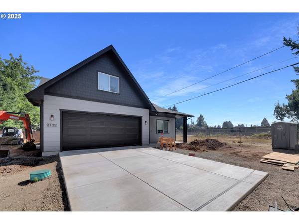2132 Willona DR, Eugene, OR 97408