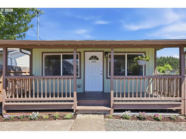 505 S 5TH ST, Harrisburg, OR 97446