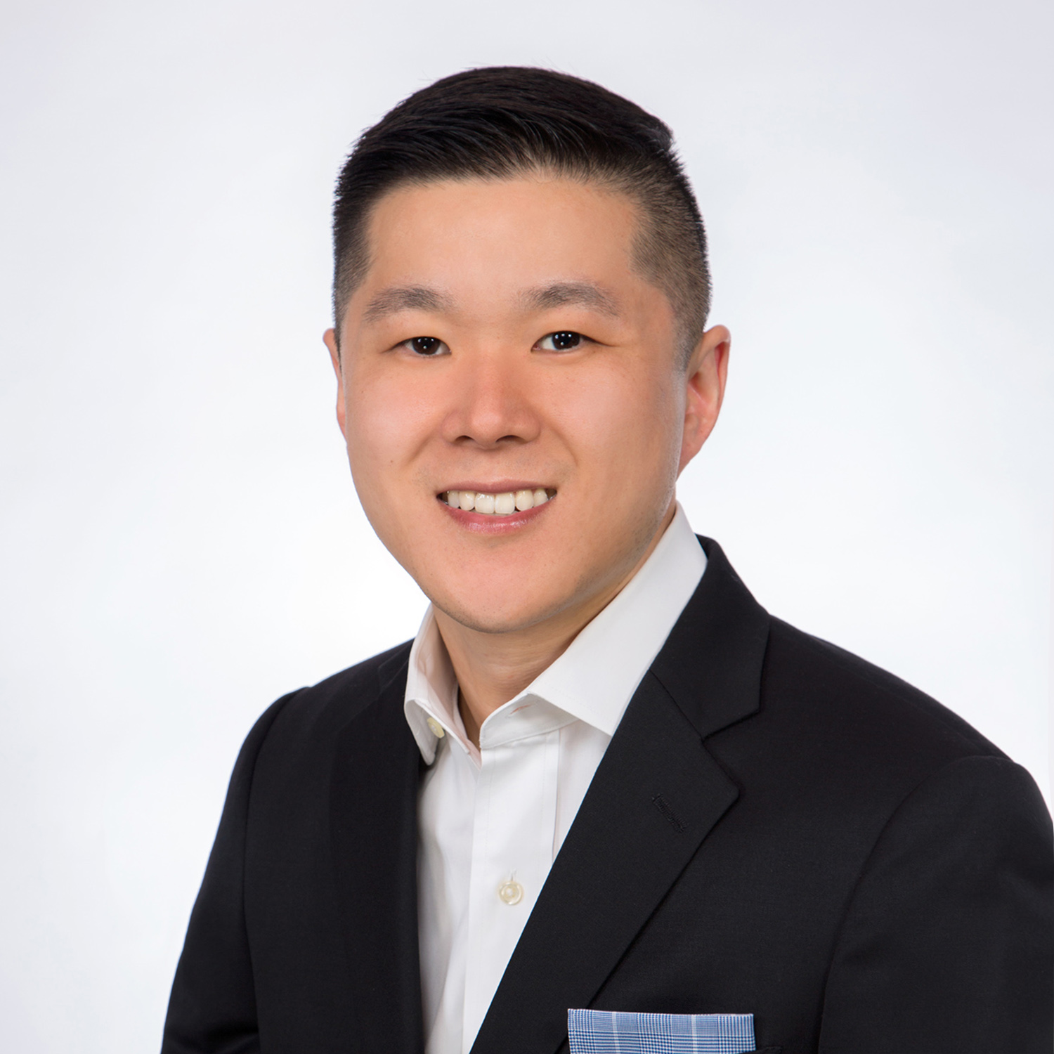 Josh Yoo, Bay Area Real Estate Advisor with Entrust Real Estate