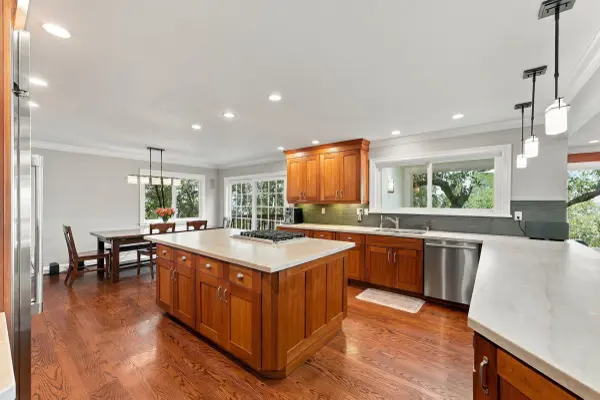 200 Darrell Rd, Hillsborough, CA 94010-7110