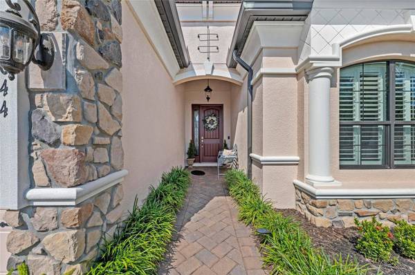 7044 WHITTLEBURY TRL, Bradenton, FL 34202