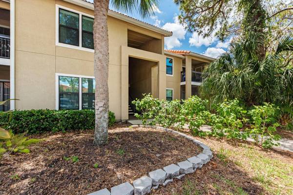 4057 CROCKERS LAKE BLVD #13, Sarasota, FL 34238