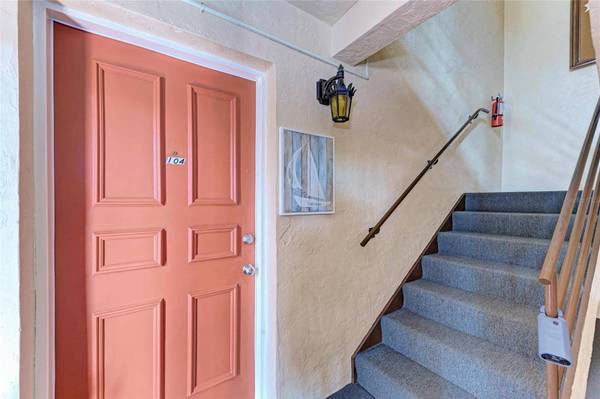 720 APALACHICOLA RD #104, Venice, FL 34285