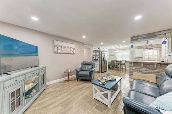 720 APALACHICOLA RD #104, Venice, FL 34285