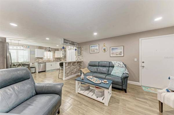 720 APALACHICOLA RD #104, Venice, FL 34285