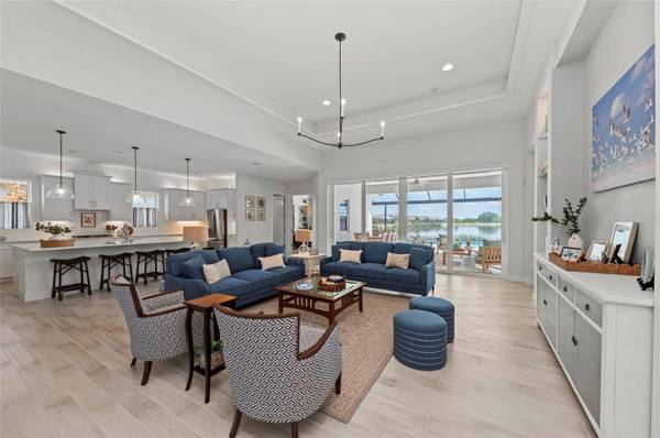 8067 WATERBEND TRL, Sarasota, FL 34240