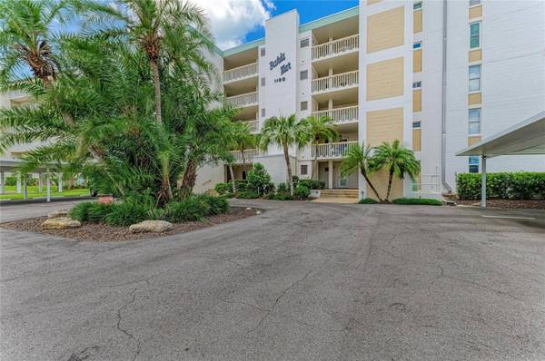 1100 TARPON CENTER DR #104, Venice, FL 34285