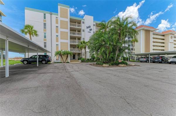 1100 TARPON CENTER DR #104, Venice, FL 34285