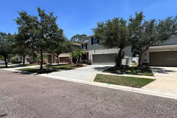 1043 TOURMALINE DR, Kissimmee, FL 34746