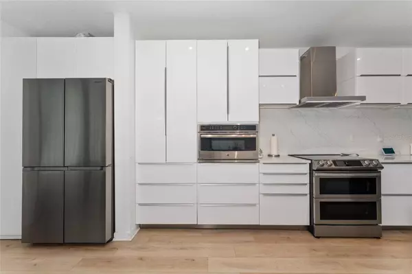 1945 RED CANYON DR, Kissimmee, FL 34744