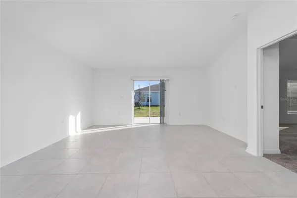 338 RUSTIC RAIL DR, Lake Wales, FL 33859