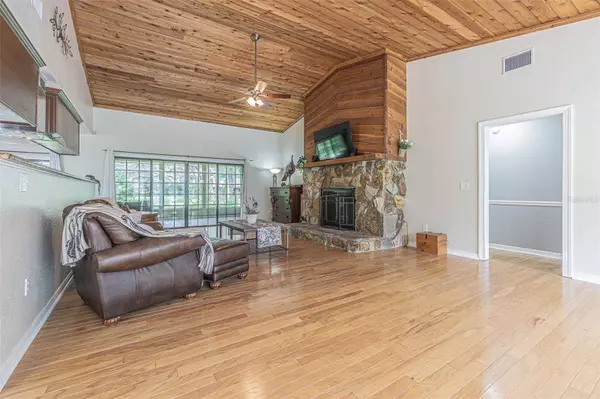 18110 30TH ST, Lutz, FL 33559