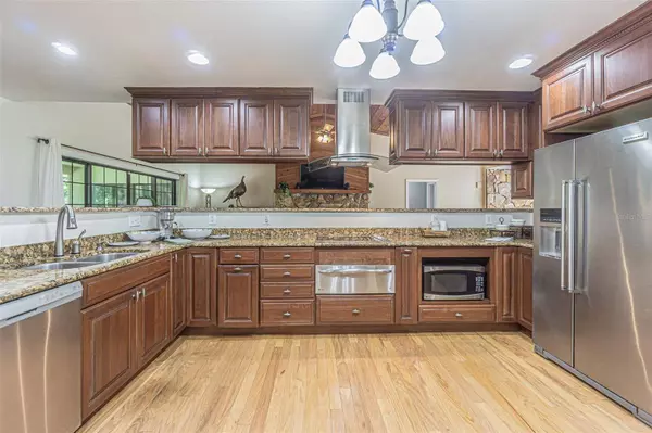 18110 30TH ST, Lutz, FL 33559