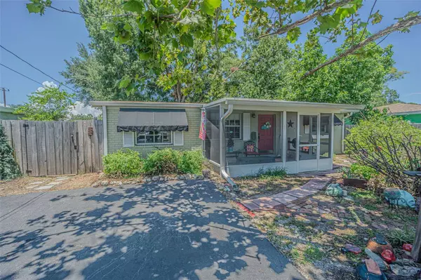 6302 AXELROD RD, Tampa, FL 33634