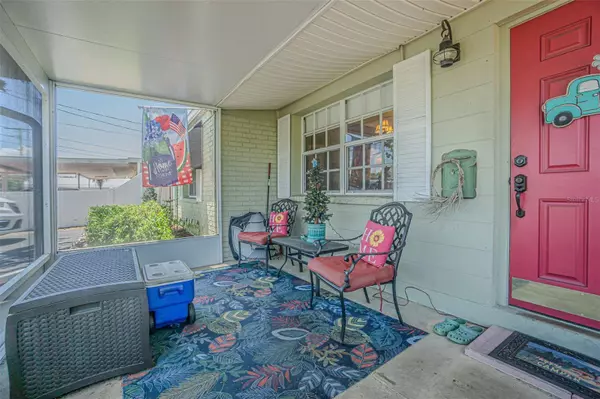 6302 AXELROD RD, Tampa, FL 33634