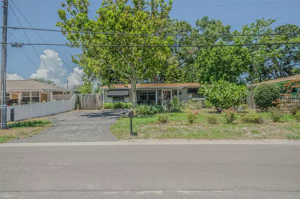 6302 AXELROD RD, Tampa, FL 33634