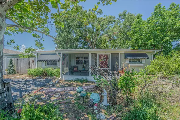 6302 AXELROD RD, Tampa, FL 33634