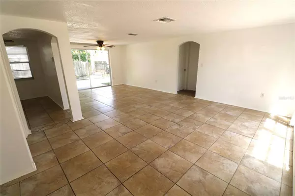 9341 MARK TWAIN LN, Port Richey, FL 34668