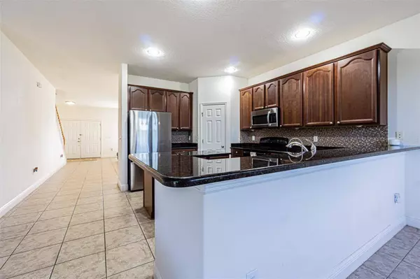 5709 WHITE TRILLIUM LOOP, Land O Lakes, FL 34639