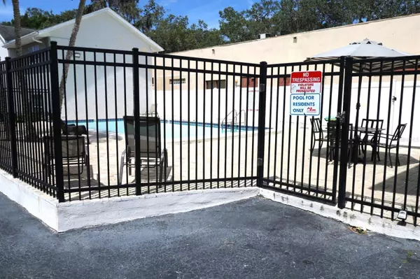 5712 TOWNHOUSE DR, New Port Richey, FL 34652