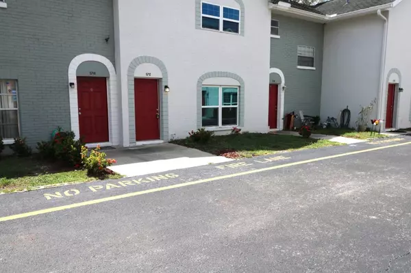 5712 TOWNHOUSE DR, New Port Richey, FL 34652